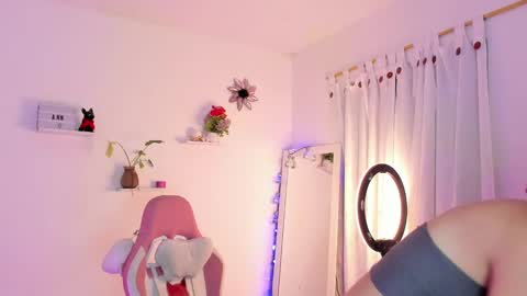 Snapshot of sophie_dolly_ chatting on 01.09.25 sophie doll online show from 01.09.25
