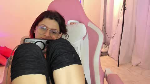 Snapshot of sophie_dolly_ chatting on 01.24.25 sophie doll online show from 01.24.25