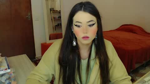 Snapshot of sophie_fantasy_hot chatting on 06.08.26 Sophie Fantasys online show from 06.08.26