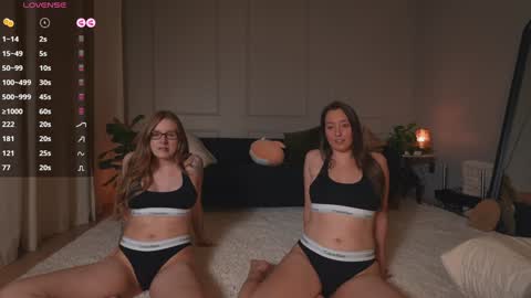 sophie_fennec online show from 10.25.25