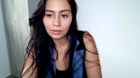 Snapshot of sophie_foxxx chatting on 02.01.25 Sophie online show from 02.01.25