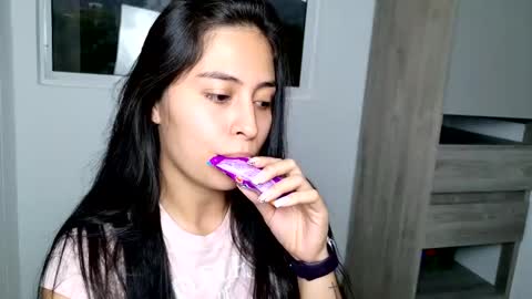 Snapshot of sophie_foxxx chatting on 02.14.25 Sophie online show from 02.14.25