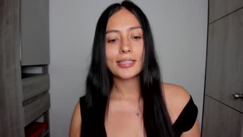 Snapshot of sophie_foxxx chatting on 03.10.25 Sophie online show from 03.10.25