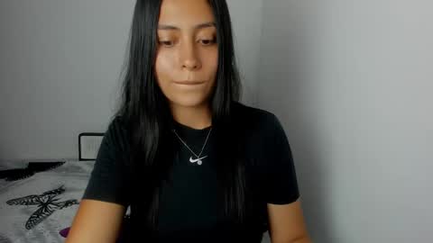 Snapshot of sophie_foxxx chatting on 03.11.25 Sophie online show from 03.11.25