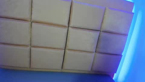 sophie_js_ online show from 11.14.25