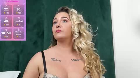 sophie_maeve online show from 10.29.25