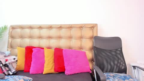 sophie_newton online show from 01.22.25