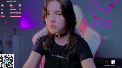 sophie_nomenal_ online show from 03.28.26