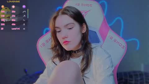 sophie_nomenal_ online show from 05.15.26