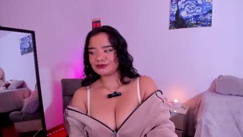Snapshot of sophie_t_ chatting on 06.11.26 Sofia online show from 06.11.26