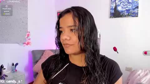 Snapshot of sophie_t_ chatting on 07.25.26 Sofia online show from 07.25.26