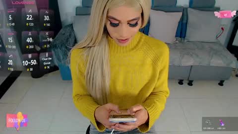 sophie_vall online show from 04.01.26