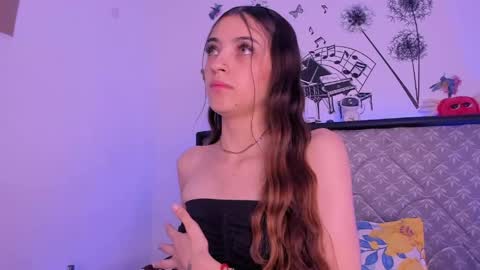 Sophie online show from 04.11.26