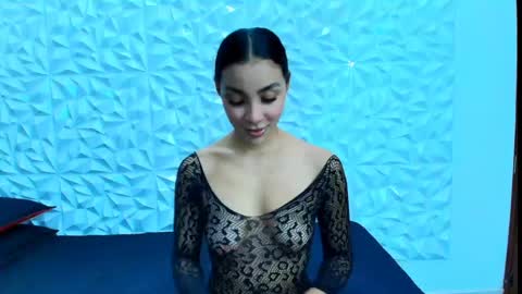 sophie_willow online show from 04.15.26
