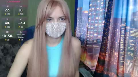 Sophie online show from 03.25.26