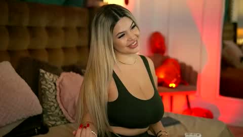 Sophie online show from 09.23.25