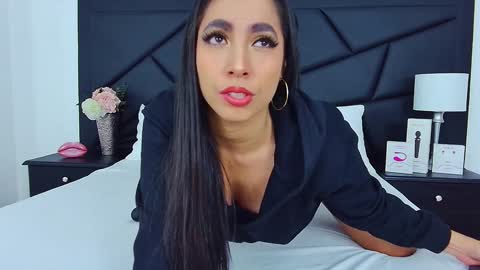 Sophie Carther online show from 01.09.25