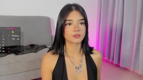 Snapshot of sophiecb chatting on 07.17.26 sophie online show from 07.17.26