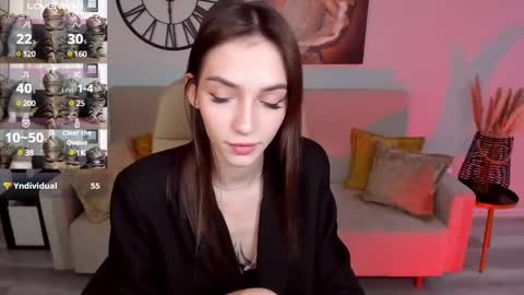Sophie online show from 12.08.24
