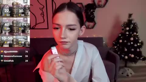 Sophie online show from 12.27.24