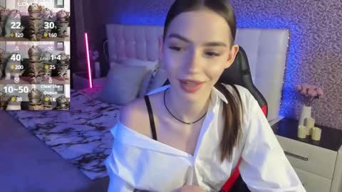 Sophie online show from 02.09.25