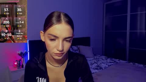 Sophie online show from 10.04.25