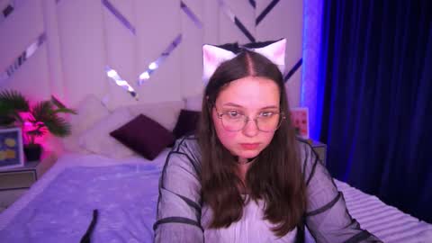 Snapshot of sophieedreams chatting on 09.14.25 sophieedreams online show from 09.14.25