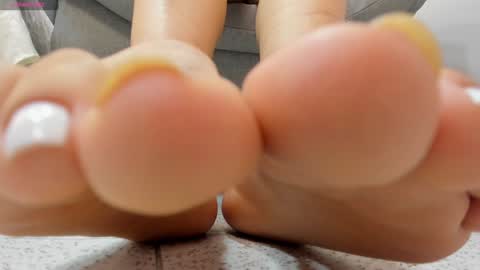 sophieharris__ online show from 12.15.24