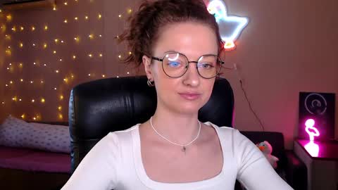 sophieleroux online show from 04.12.26