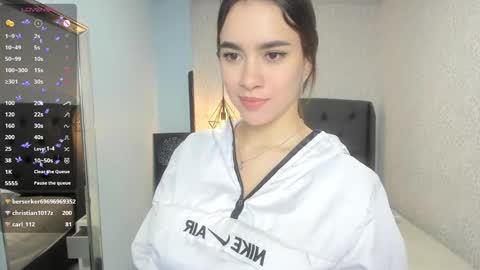 Sophie  online show from 02.11.25