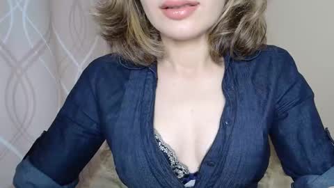 Sophiemisss online show from 09.18.25