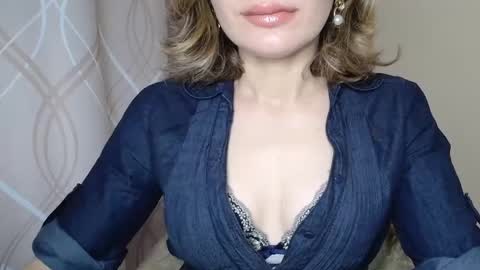 Sophiemisss online show from 09.20.25