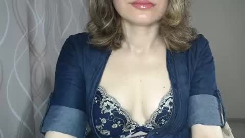 Snapshot of sophiemisss chatting on 06.12.26 Sophiemisss online show from 06.12.26