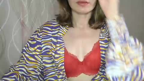 Snapshot of sophiemisss chatting on 06.18.26 Sophiemisss online show from 06.18.26