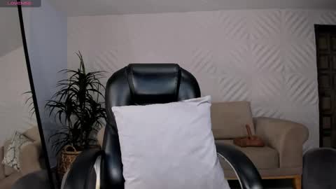 Sophie  Palmer online show from 02.24.25