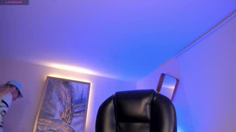 Sophie  Palmer online show from 11.25.25