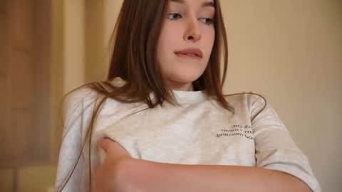 Sophie  Next stream  3 online show from 01.14.26