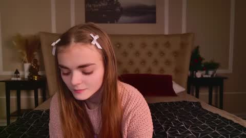 Snapshot of sophiesuvi chatting on 12.15.24 Sophie and my bestie Mandy    online show from 12.15.24