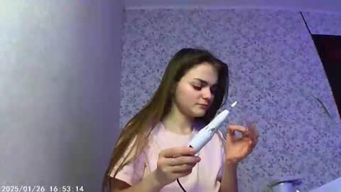 Snapshot of sophiesuvi chatting on 01.25.25 Sophie and my bestie Mandy    online show from 01.25.25