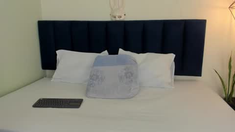 sophieturner_mg online show from 01.16.26