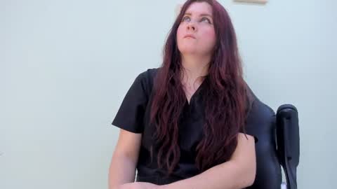 sophieturner_mg online show from 06.24.26