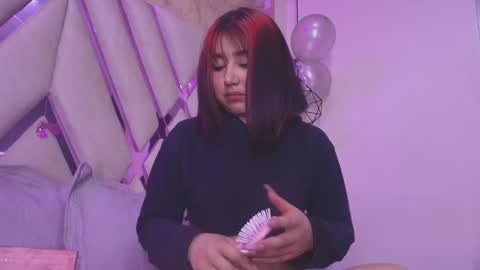 Snapshot of sophievv chatting on 09.14.25 Sophie online show from 09.14.25