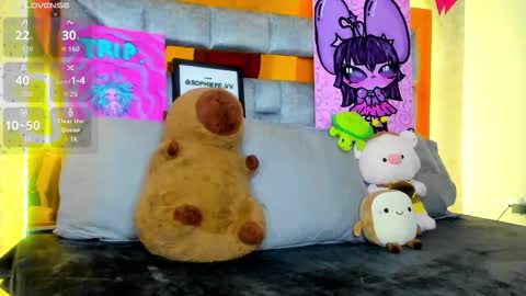 Snapshot of sophievv chatting on 11.22.25 Sophie online show from 11.22.25