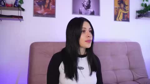 Sophiie online show from 11.20.25