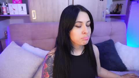 Sophiie online show from 04.15.26