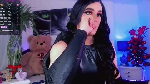 Sophie Sweet online show from 12.15.24