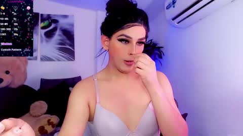 Sophie Sweet online show from 03.10.25