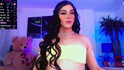 Sophie Sweet online show from 09.09.25