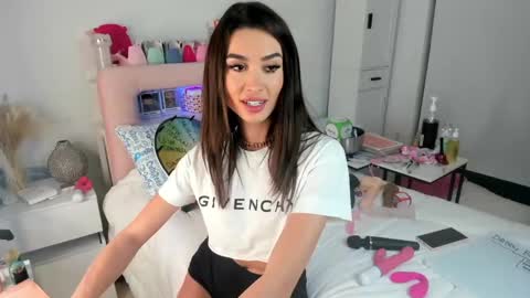 Sophi online show from 09.09.25