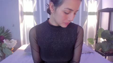 SOPHY ROGERS online show from 12.13.24